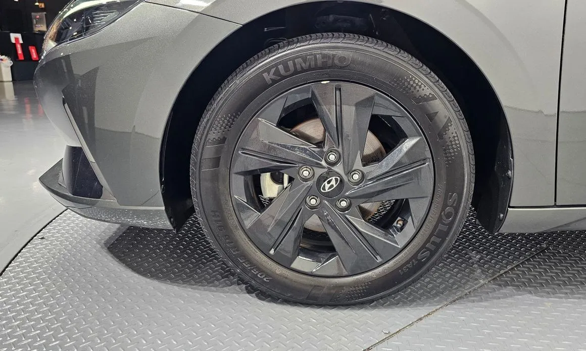 Hyundai AVANTE — фото 2