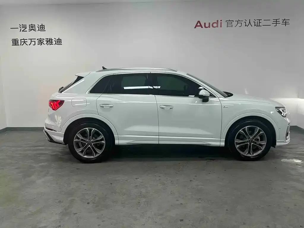 Audi Q3 — фото 10