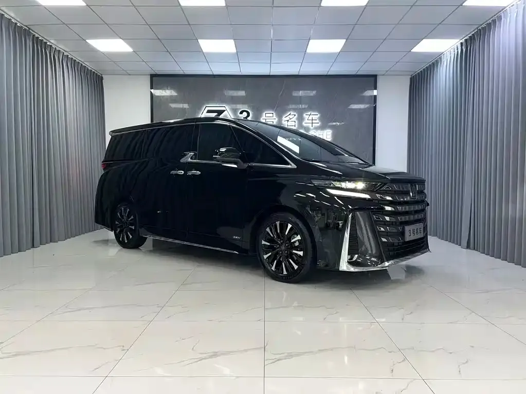 Toyota Vellfire — фото 7