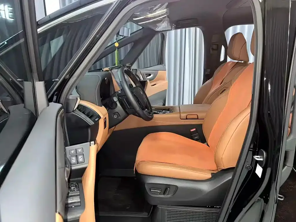 Toyota Vellfire — фото 3