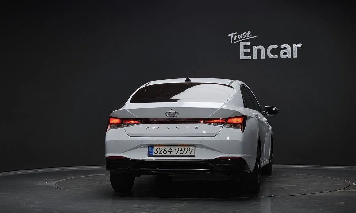 Hyundai AVANTE 2023 из KR, фото 2
