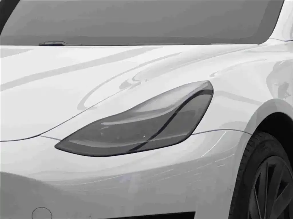 Tesla Model 3 — фото 2
