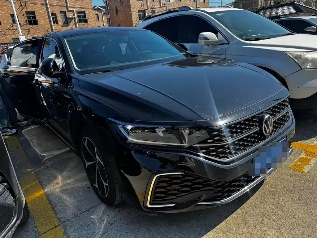 Volkswagen Passat — фото 9