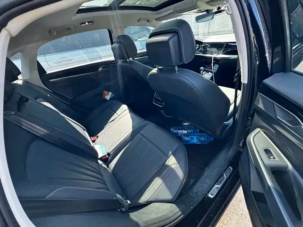 Volkswagen Passat — фото 3