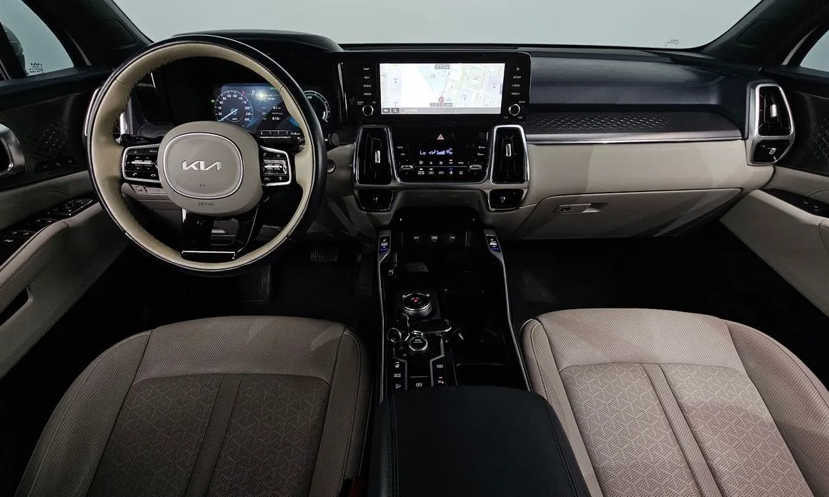 Kia Sorento — фото 7