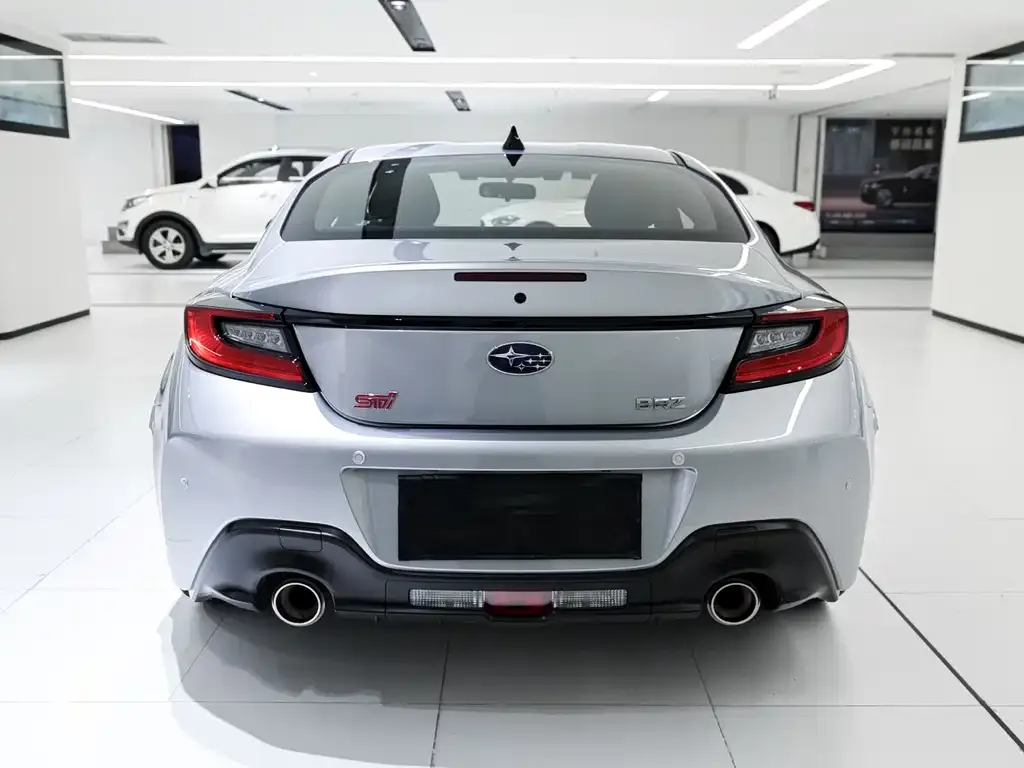 Subaru BRZ — фото 8