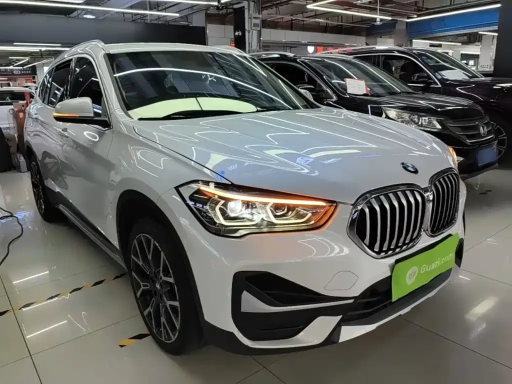 BMW X1 — фото 9