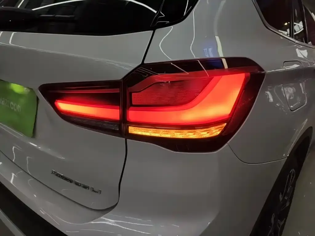 BMW X1 — фото 2