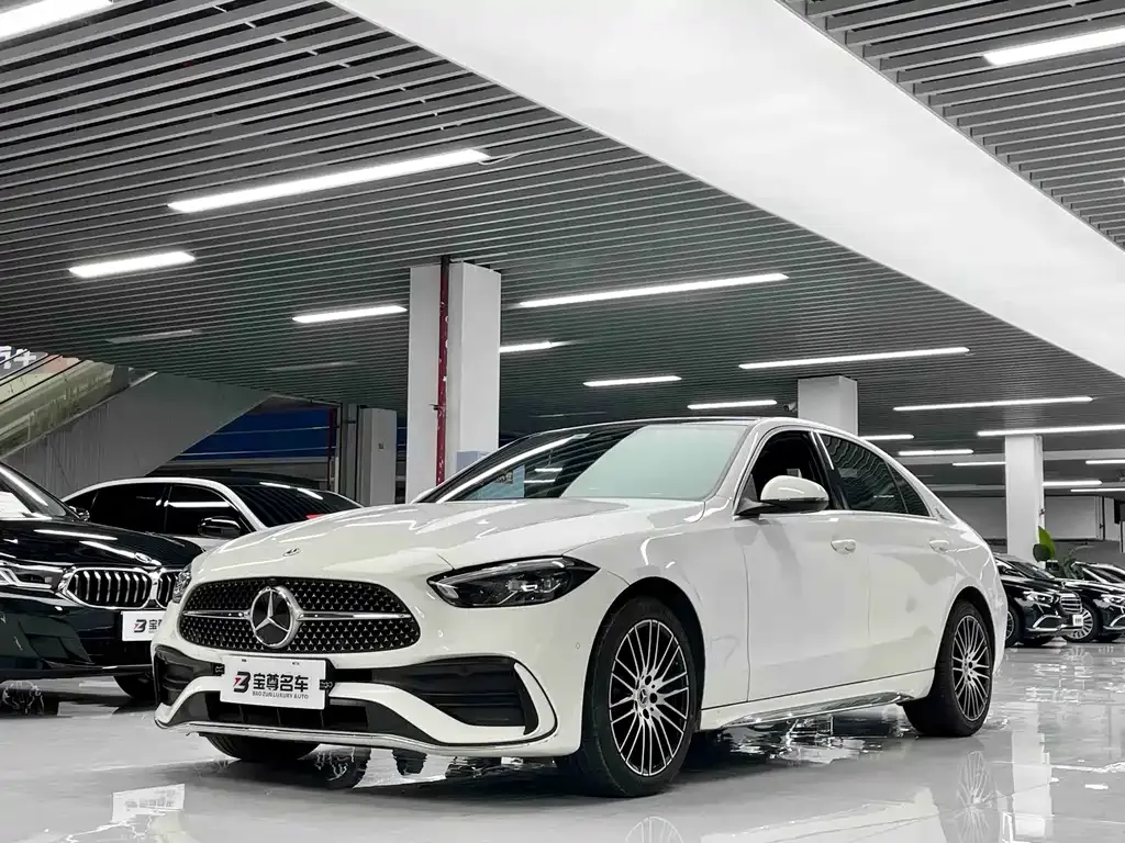 Mercedes-Benz C-Class — фото 1