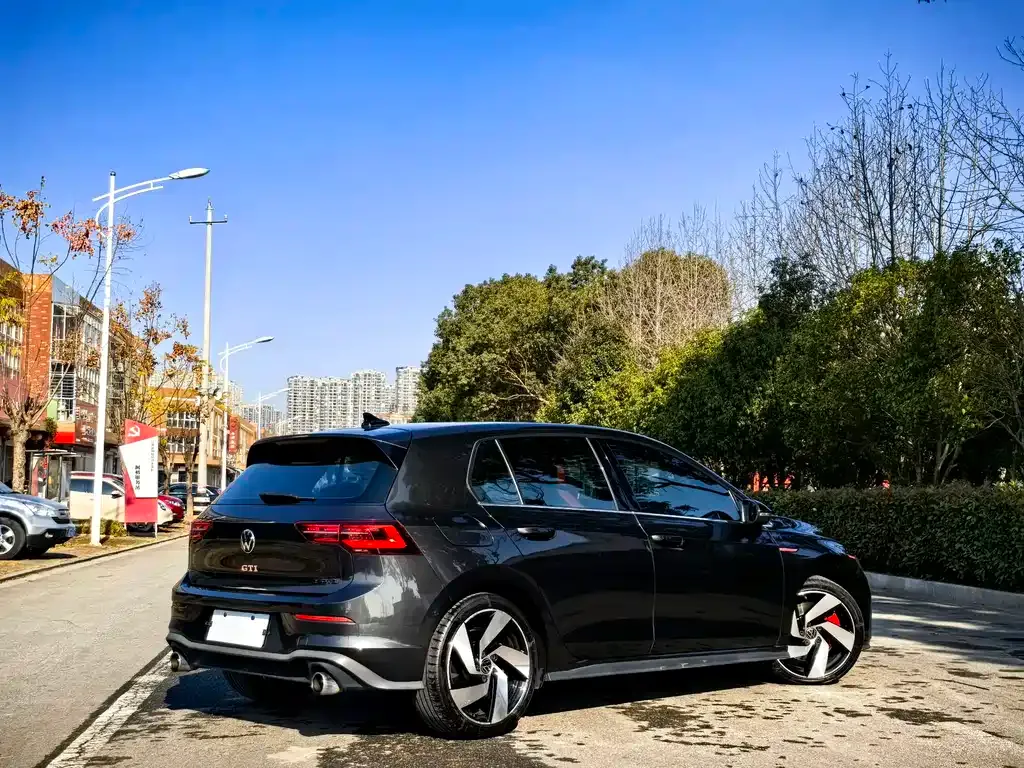 Volkswagen Golf GTI 2022 из CN, фото 7