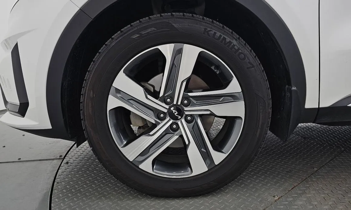 Kia Sorento — фото 7
