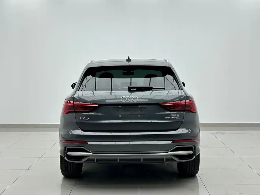 Audi Q3 — фото 7