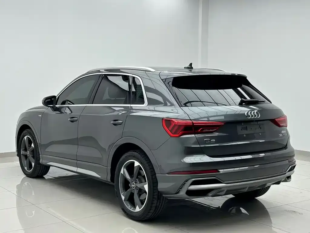 Audi Q3 — фото 5