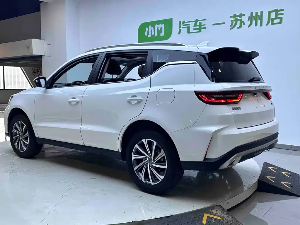 Geely Vision X6 — фото 8