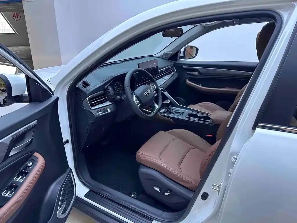 Geely Vision X6 — фото 3