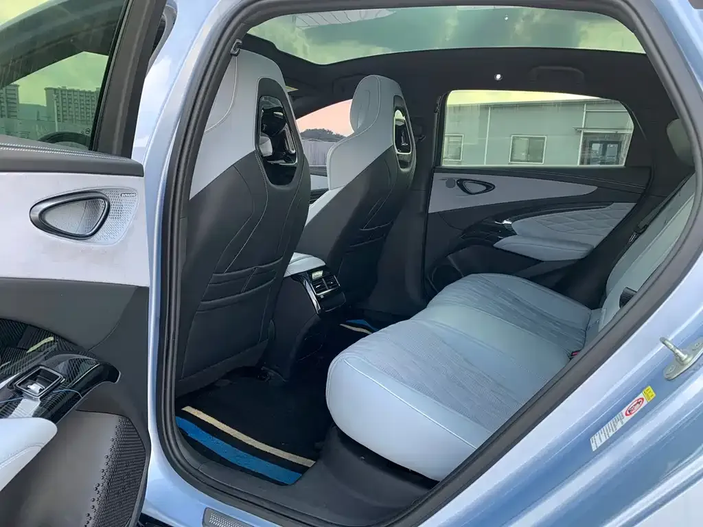 BYD Seal — фото 4