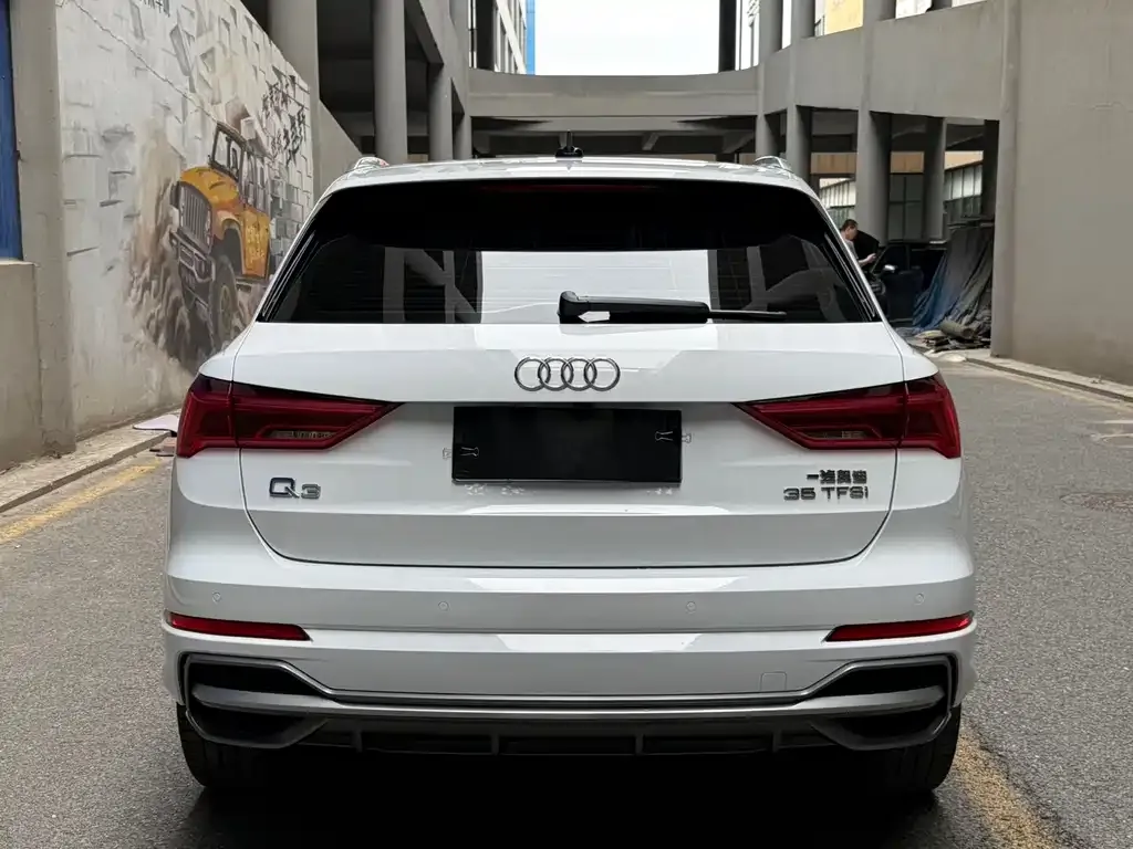 Audi Q3 — фото 7
