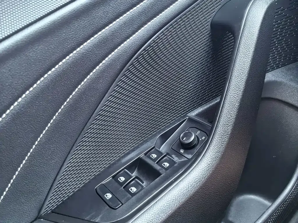Skoda Octavia — фото 10