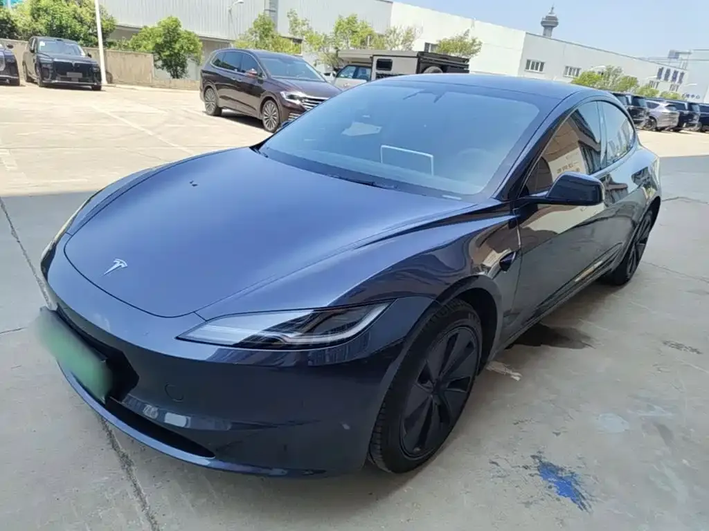 Tesla Model 3 — фото 8