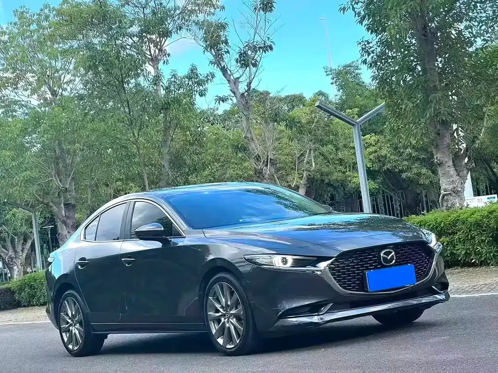 Mazda 3 Axela — фото 10