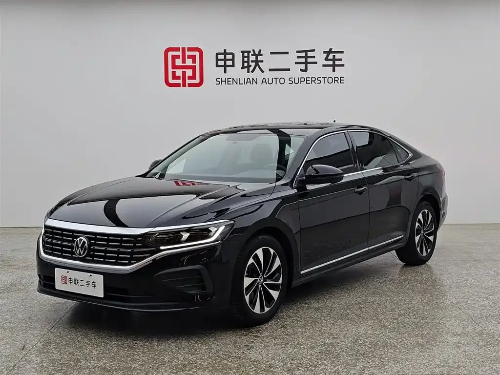 Volkswagen Passat — фото 1