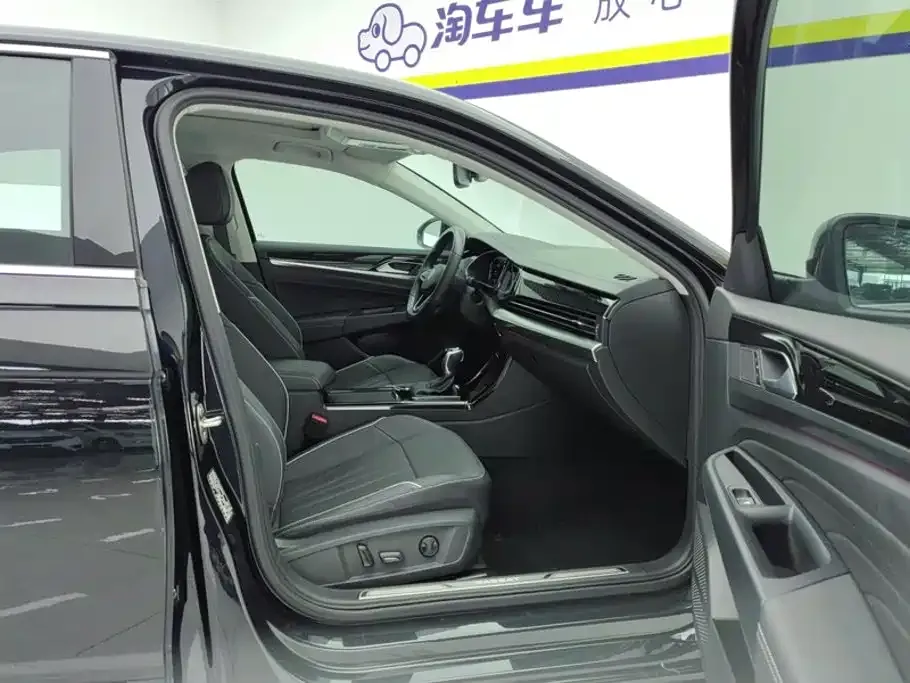 Volkswagen Passat — фото 6