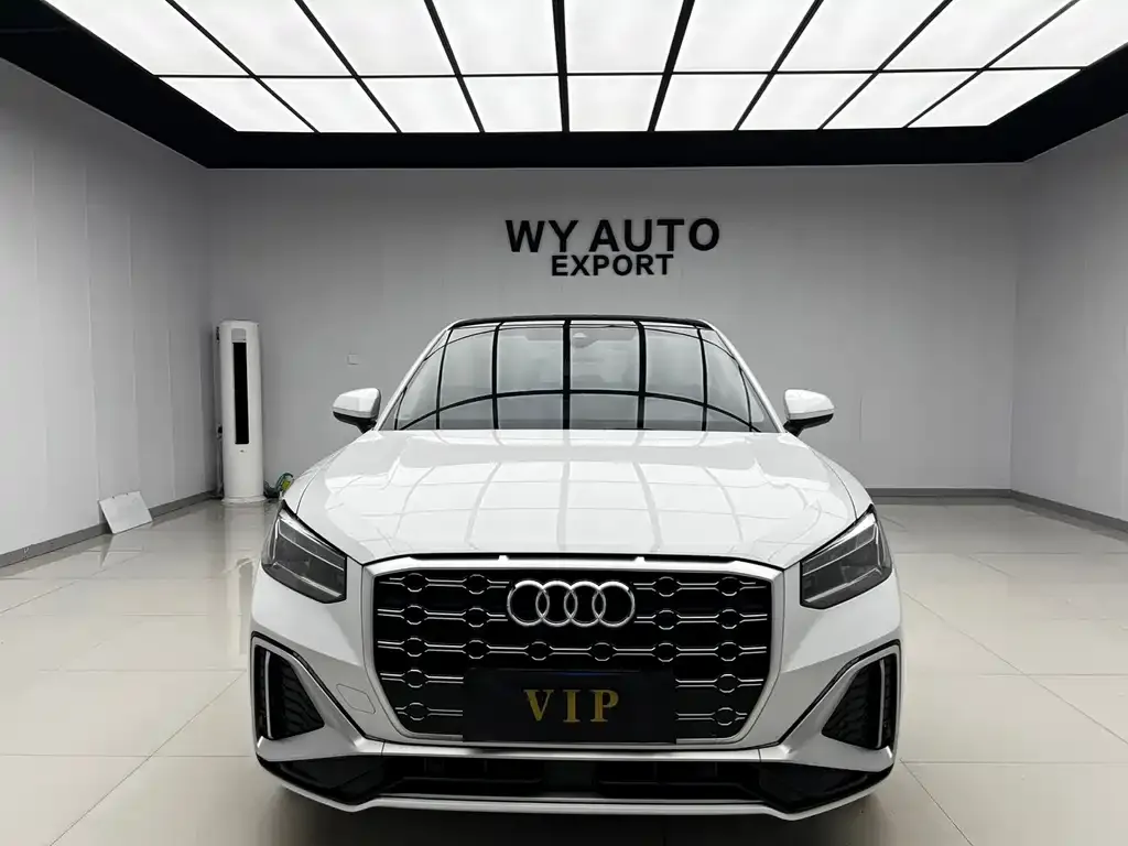 Audi Q2L — фото 2
