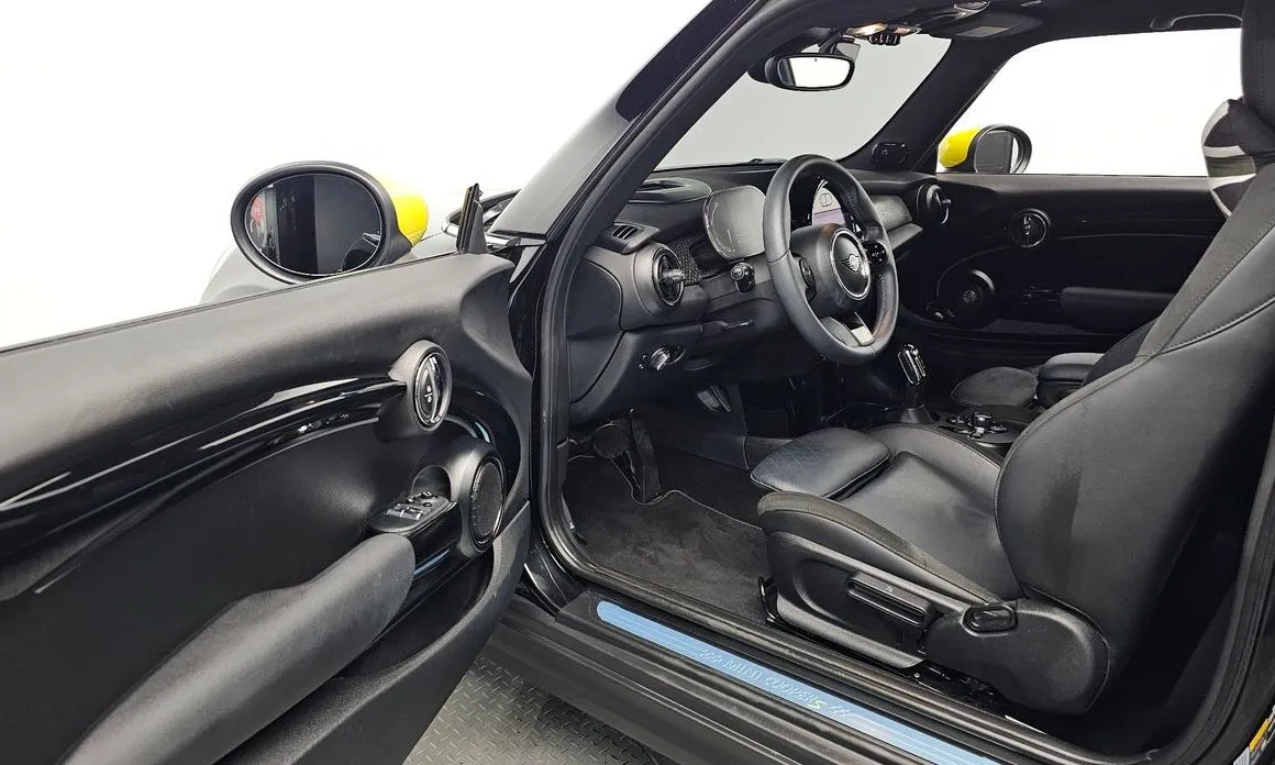Mini Cooper 2023 из KR, фото 10