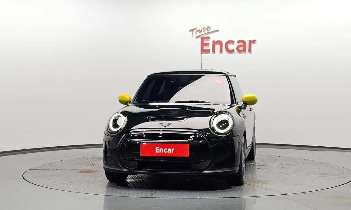 Mini Cooper 2023 из KR, фото 2