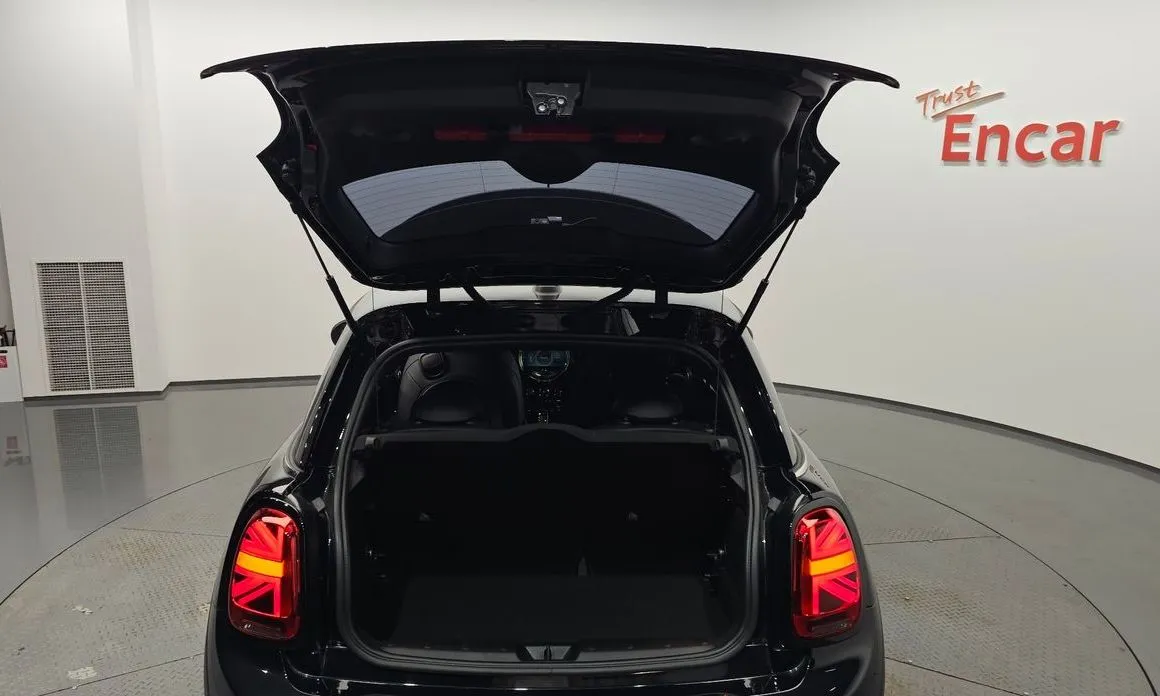 Mini Cooper 2023 из KR, фото 3