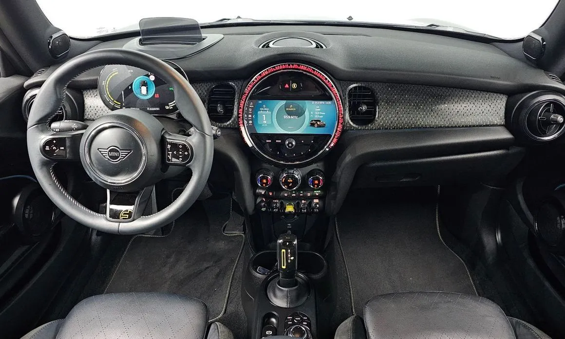 Mini Cooper 2023 из KR, фото 8