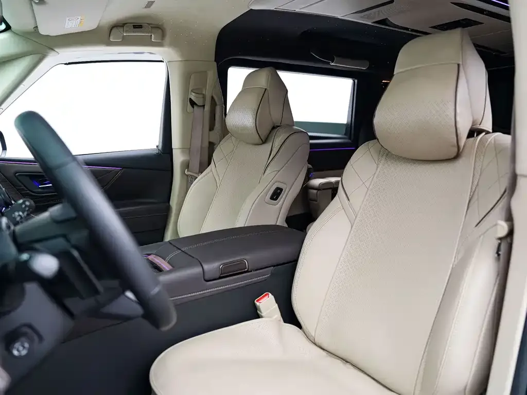 Toyota Alphard — фото 9