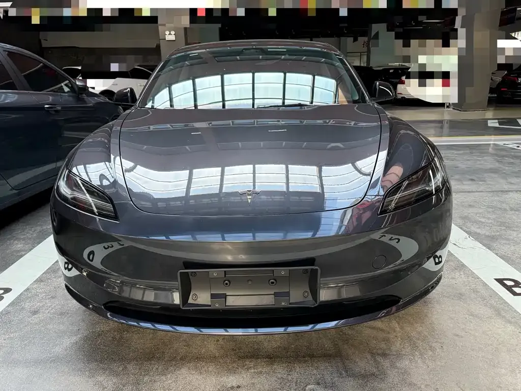 Tesla Model 3 — фото 7