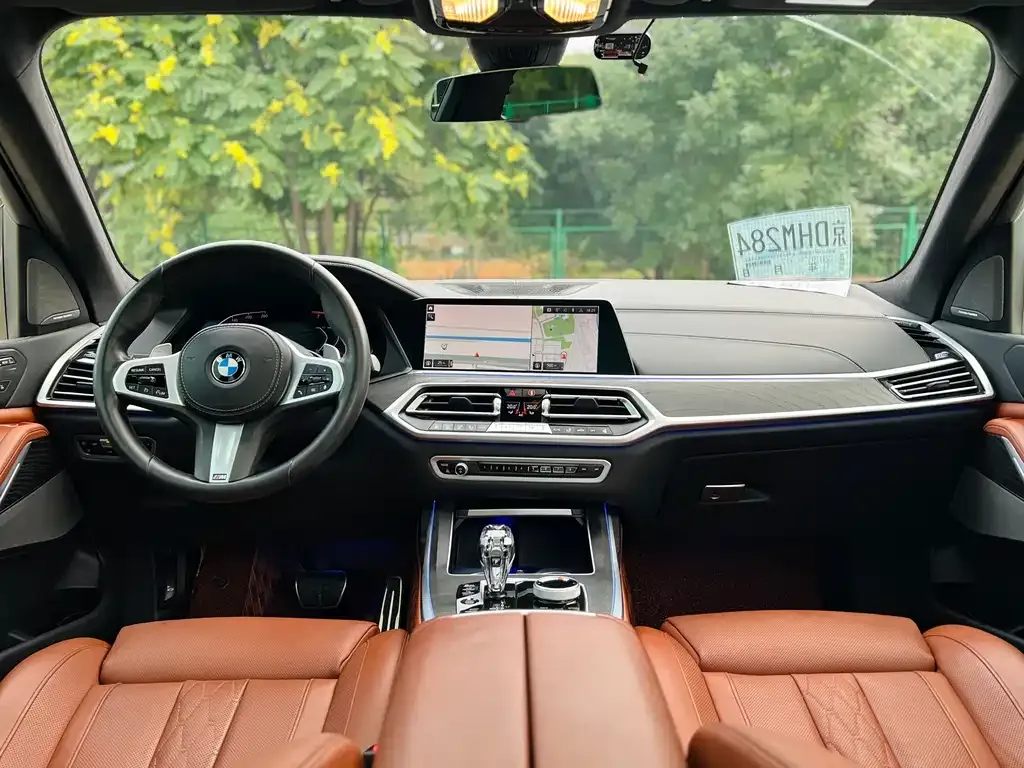 BMW X7 — фото 9
