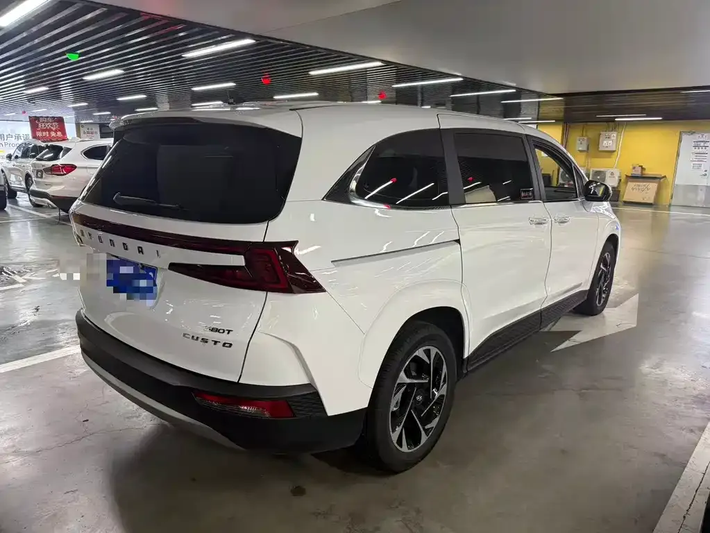 Hyundai Custo — фото 6