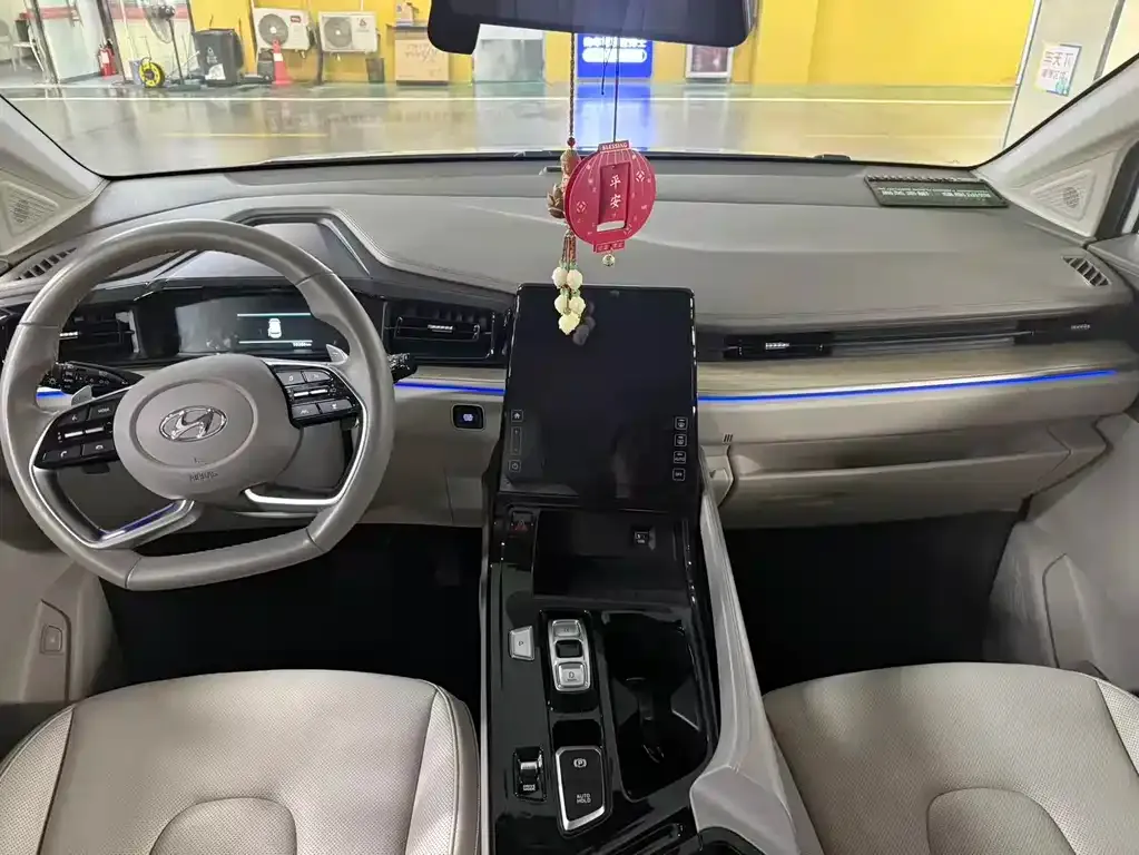 Hyundai Custo — фото 4