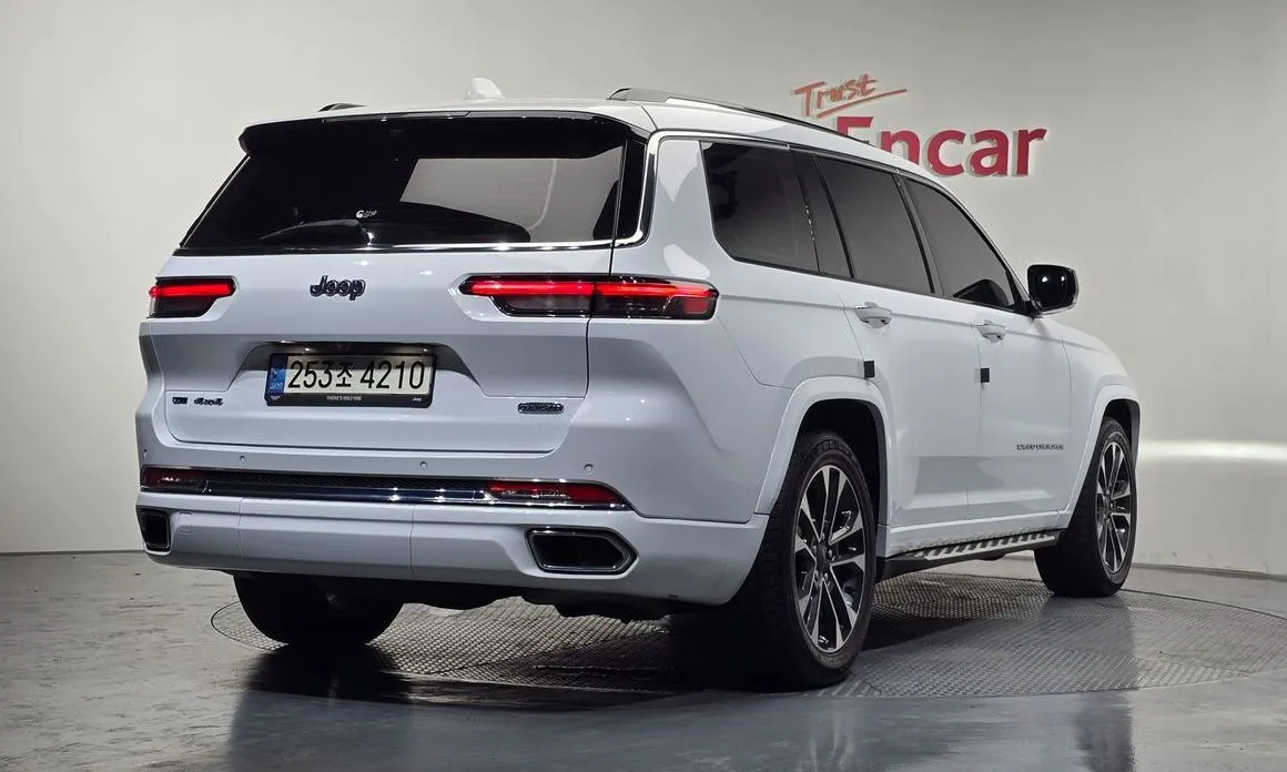Jeep Cherokee — фото 3