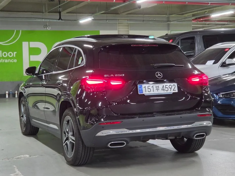 Mercedes-Benz GLA-Class — фото 10