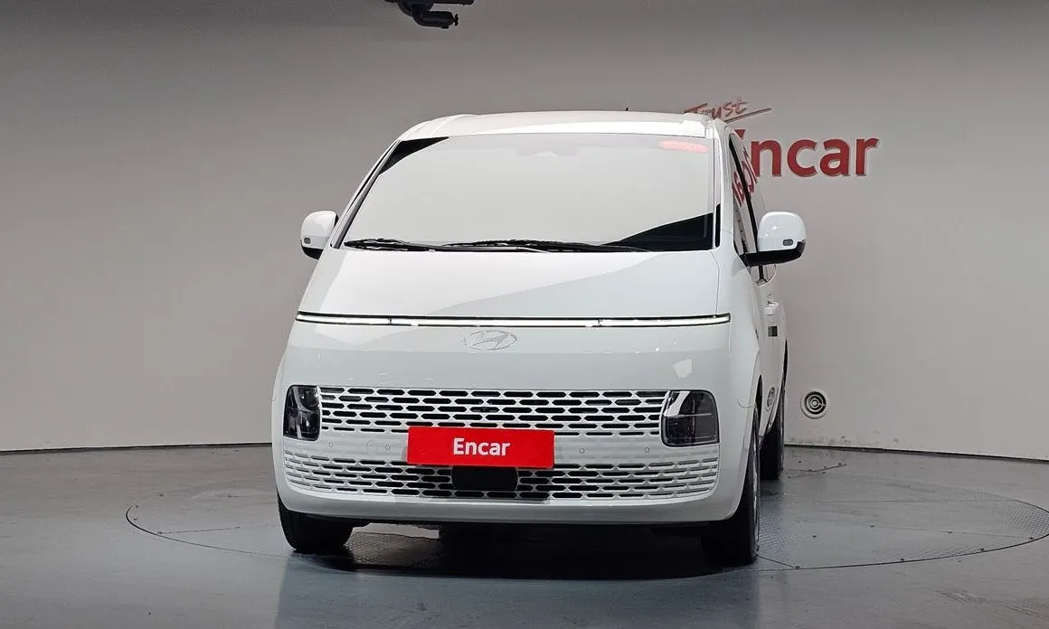 Hyundai Staria — фото 3