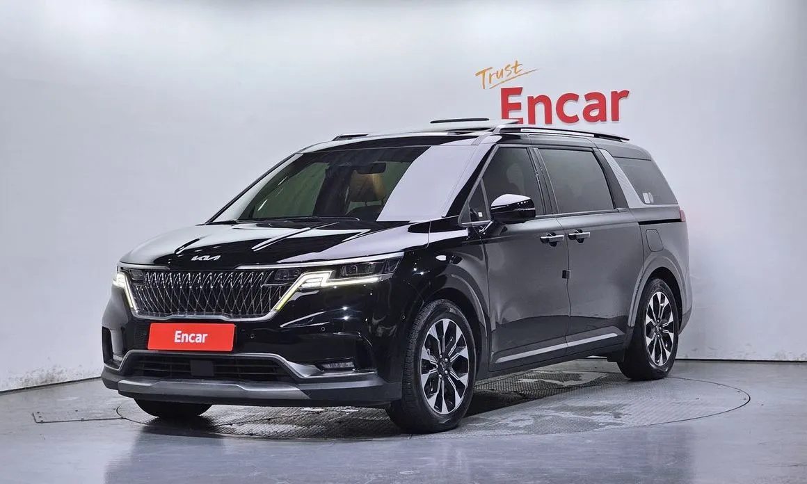 Kia Carnival — фото 1