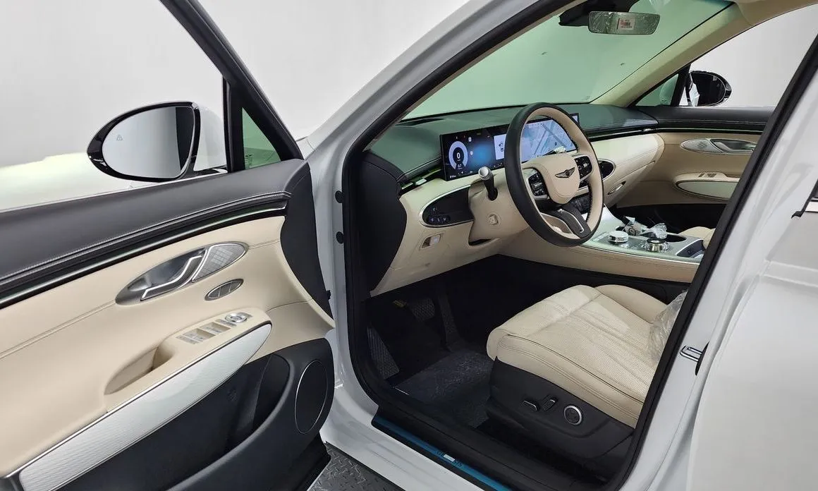 Genesis GV70 — фото 10