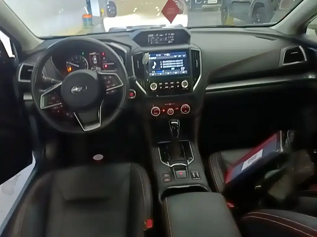 Subaru XV — фото 2
