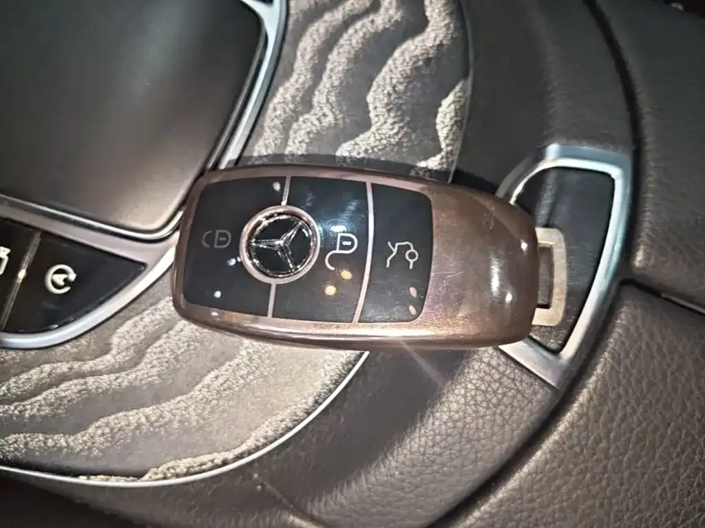 Mercedes-Benz E-Class (Import) — фото 10