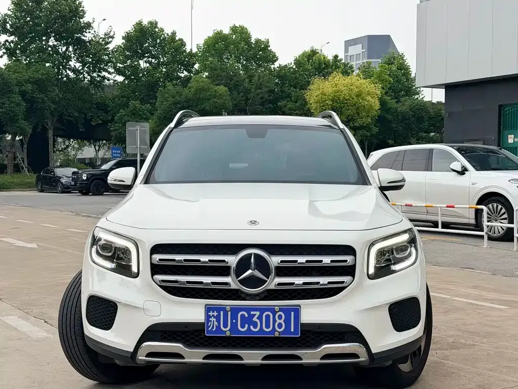 Mercedes-Benz GLB — фото 6