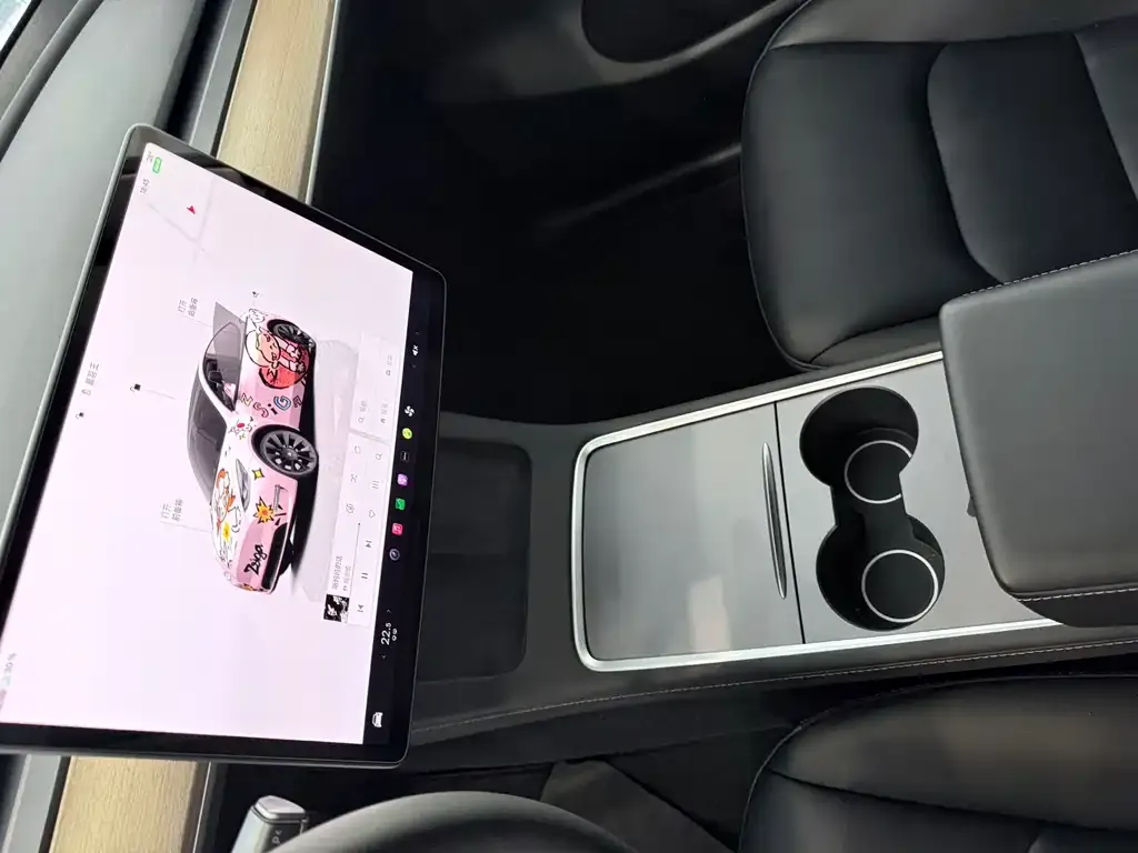 Tesla Model 3 — фото 2