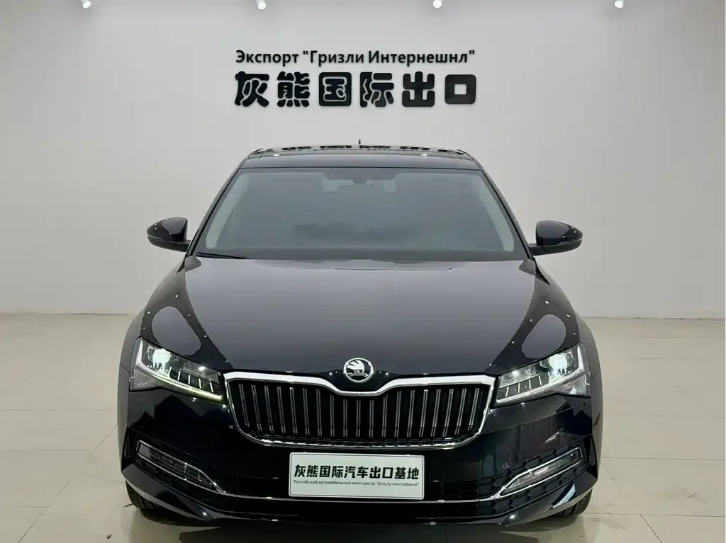 Skoda Superb — фото 2