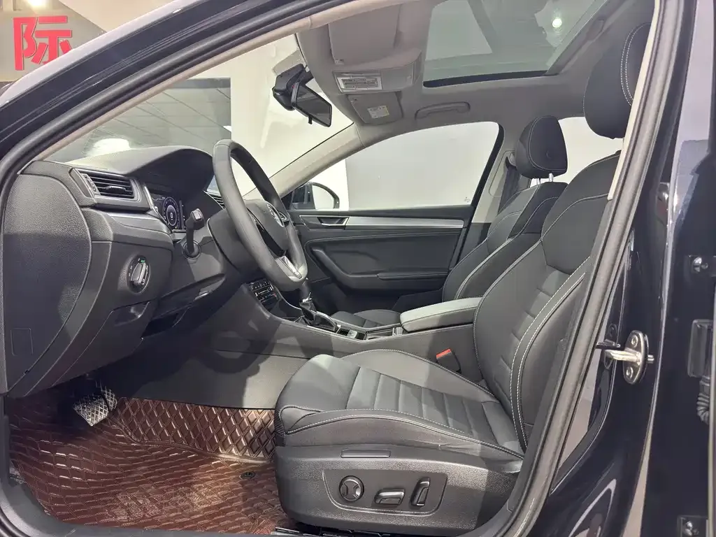 Skoda Superb — фото 4