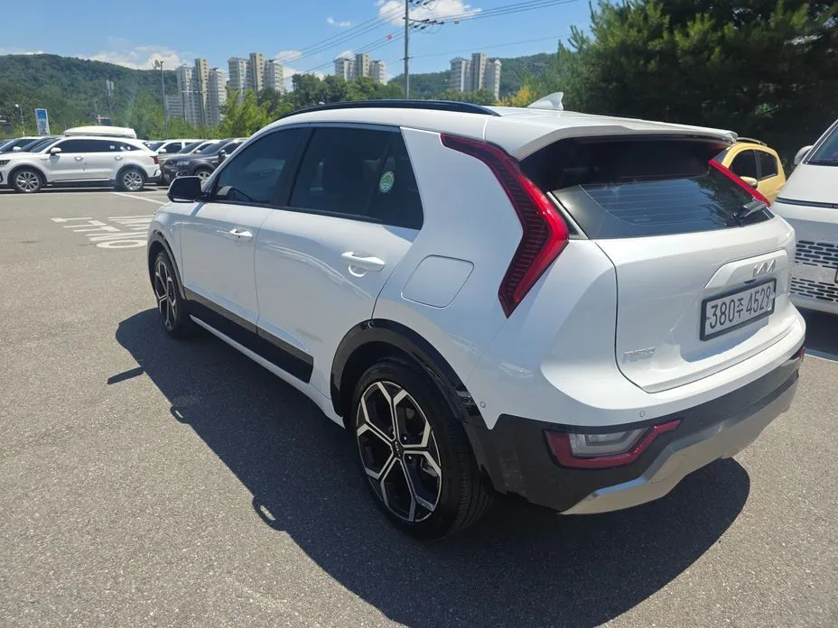 Kia Niro — фото 10