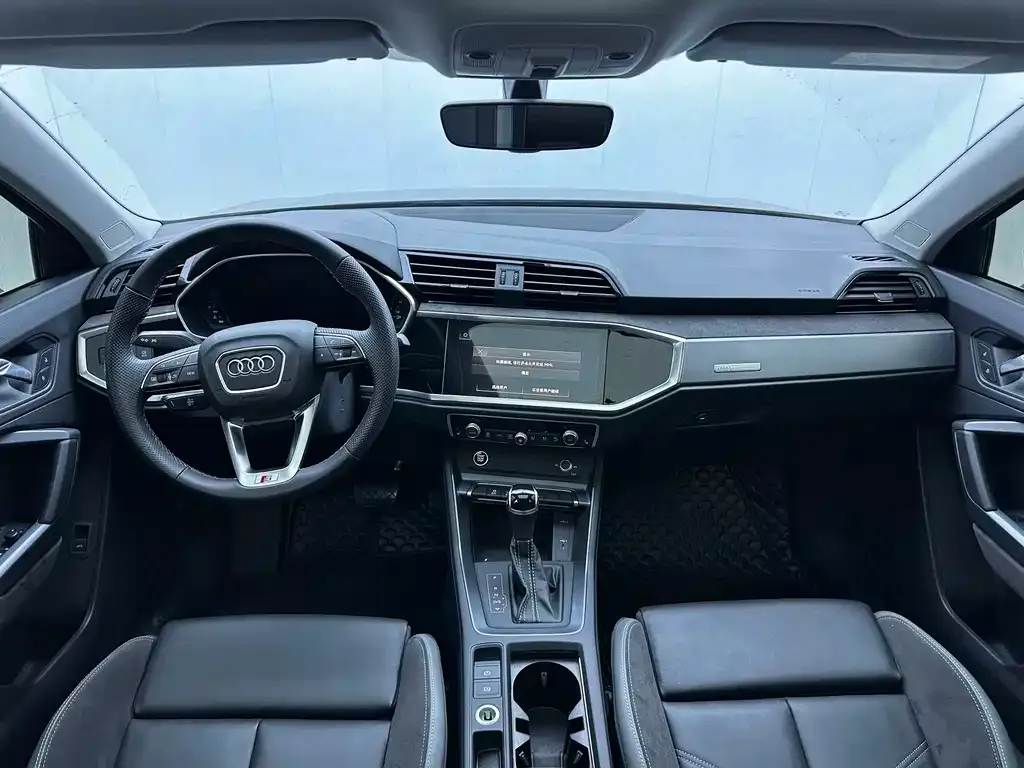 Audi Q3 Sportback — фото 6