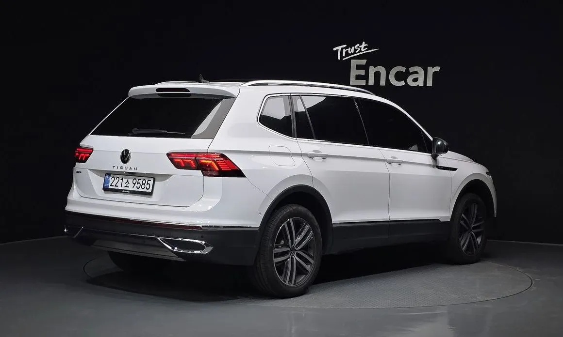 Volkswagen Tiguan — фото 4